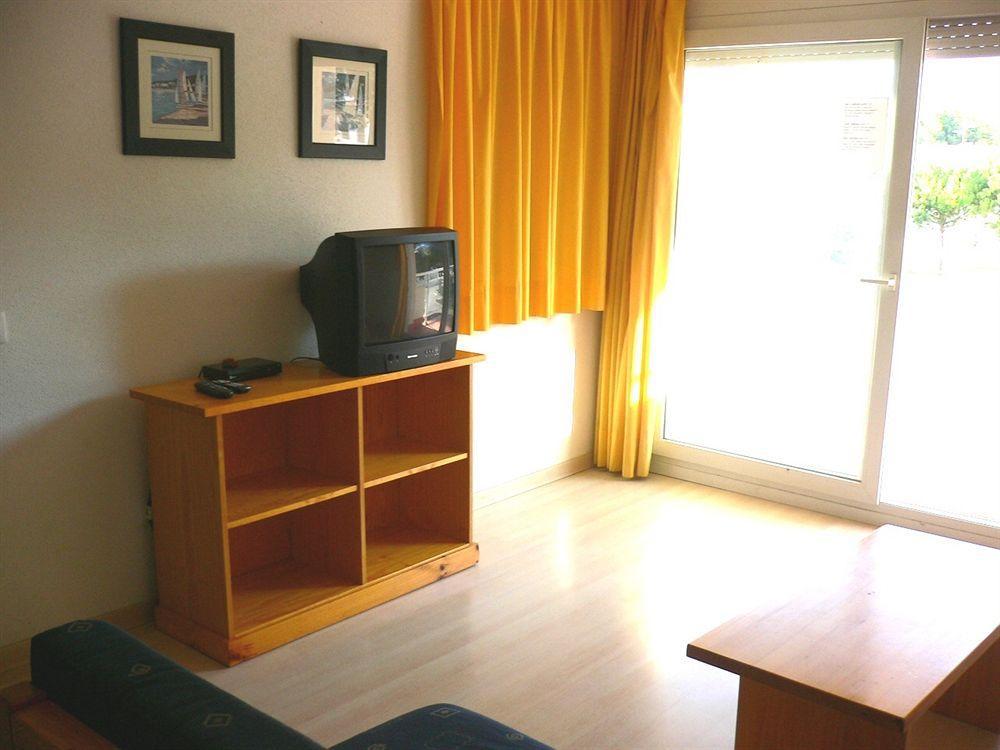 Rvhotels Port Canigó Apartahotel 2*