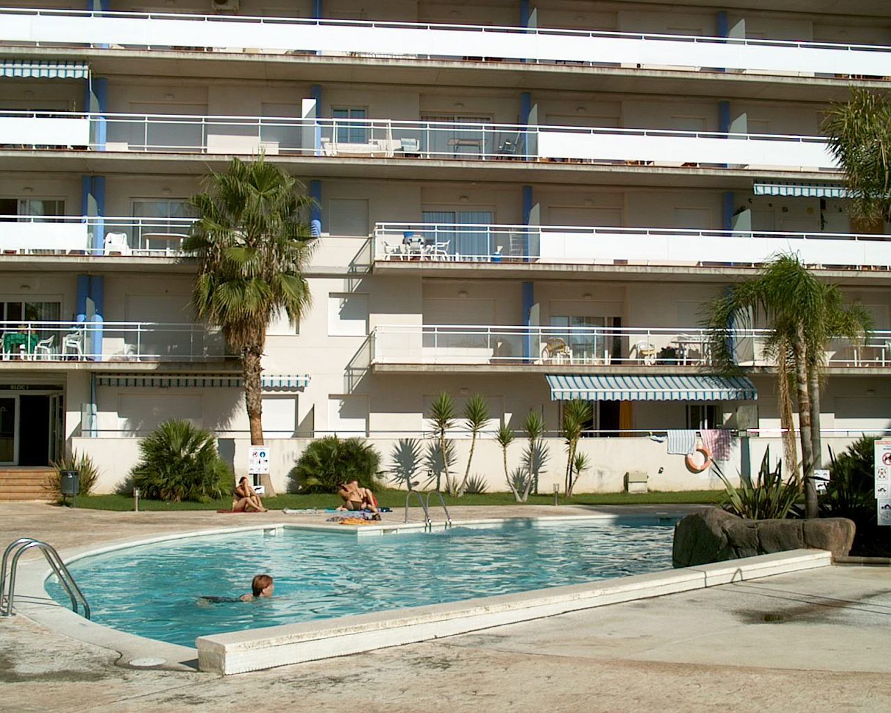 Rvhotels Port Canigó Apartahotel 2*